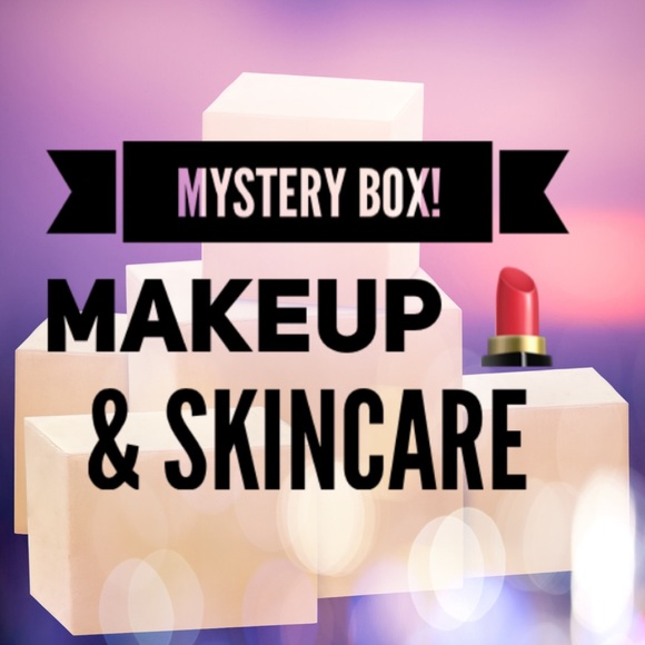 Makeup 💄 & skincare mystery box $125+ value - Picture 4 of 4